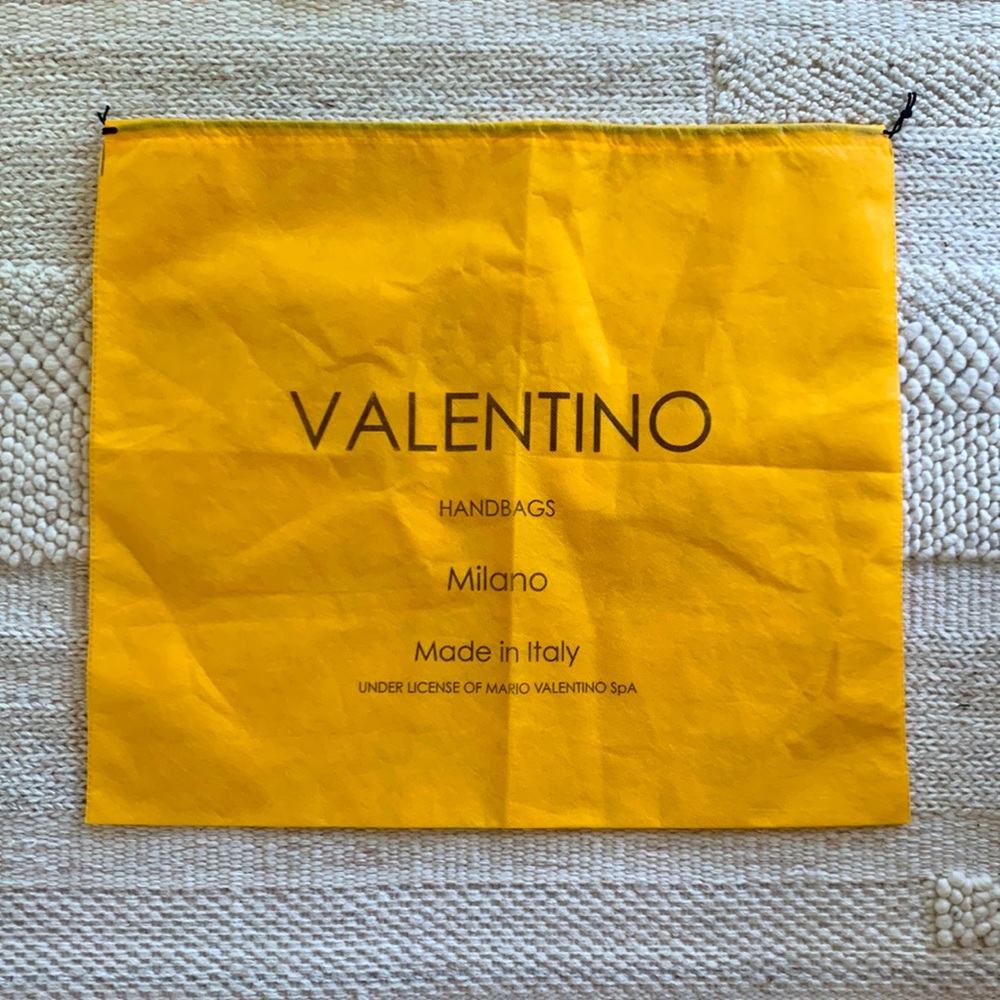 Valentino Dustbag